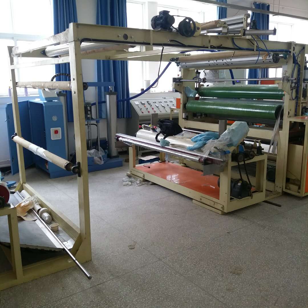 復(fù)合機(jī)廠家生產(chǎn)的復(fù)合機(jī)具有哪些特點(diǎn)？